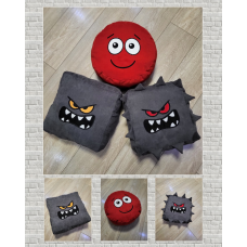 Подушки червоний м“яч та чорні квадрати redball